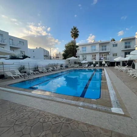 Appartement Tangerine With Pool In